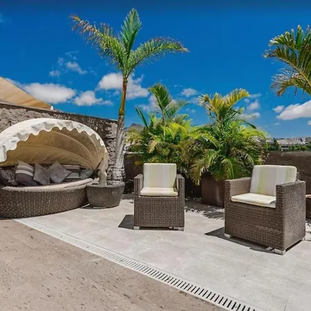 Villa F Con Piscina En Excelente Ubicacion Costa Adeje (Tenerife)